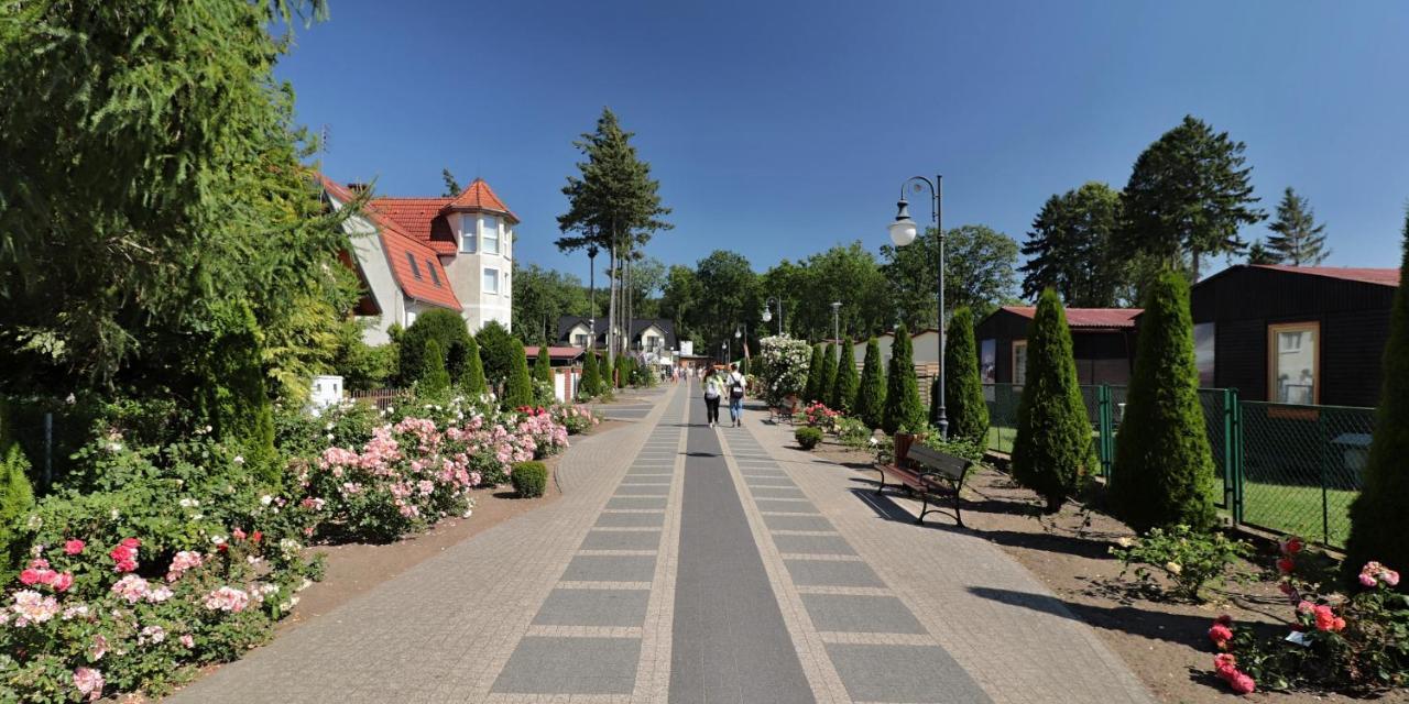 Z Widokiem Na Morze Apartment Rewal Exterior photo